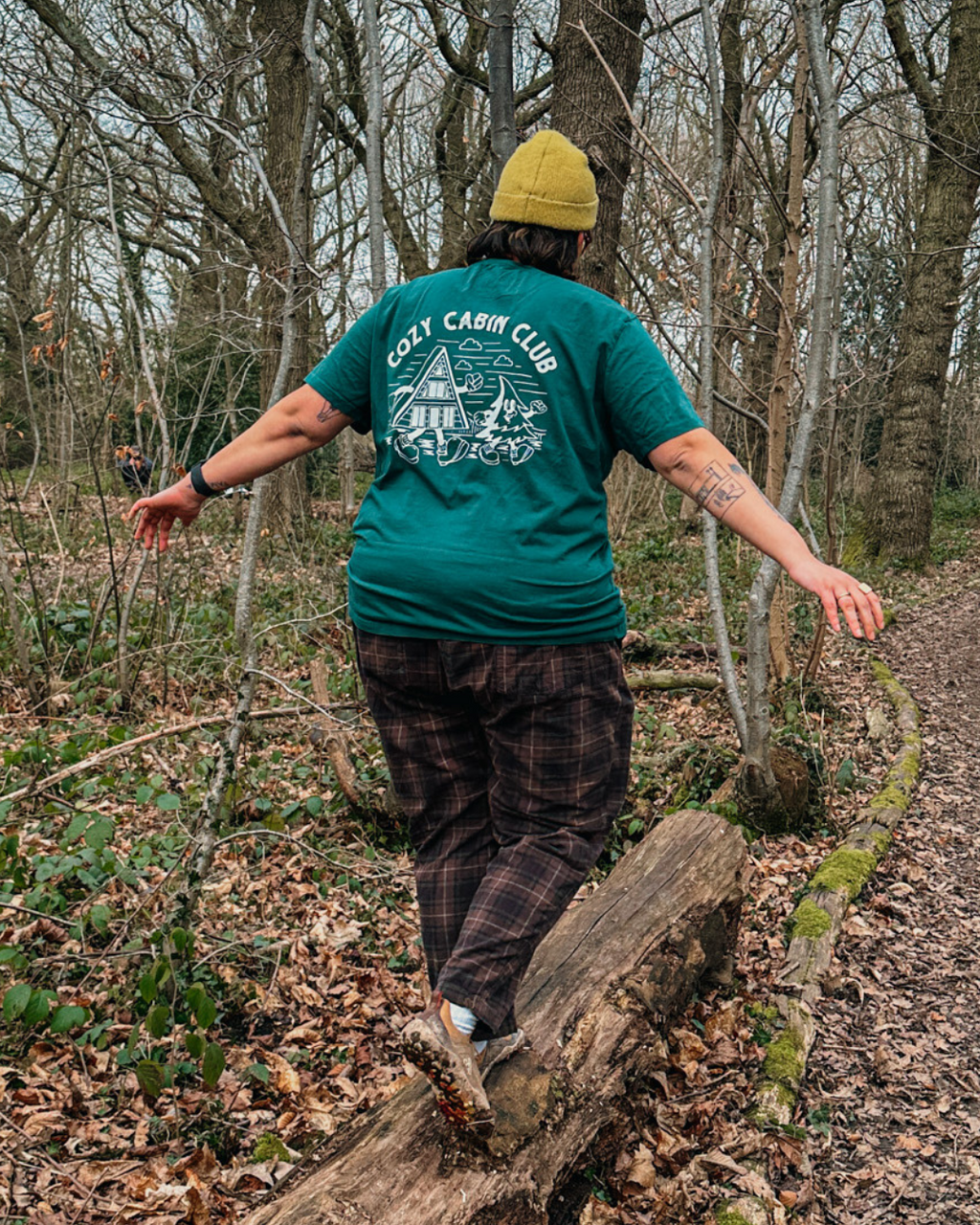 The Cozy Cabin Club Tee in Green