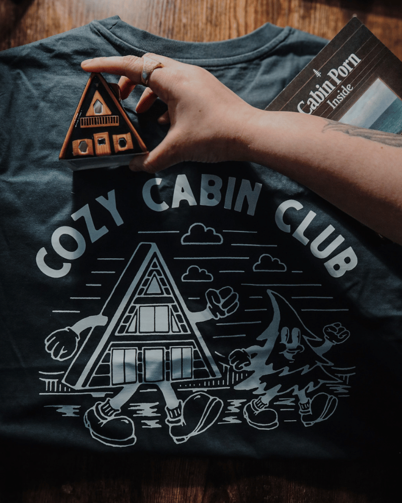The Cozy Cabin Club Tee in Inky Grey
